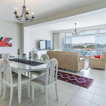 Stunning - Seafront 3-Bedroom 6Th Floor Sliema Eksteriør bilde